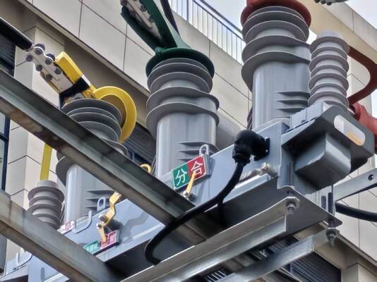 High Voltage Capacitor Power Supply with 220VAC Output Voltage, IP67 Waterproof Level, and Insulating Resin Potting for Reliable Performance